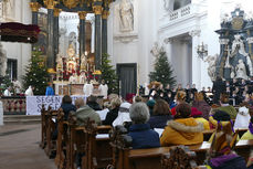 Aussendung der Sternsinger im Hohen Dom zu Fulda (Foto: Karl-Franz Thiede)